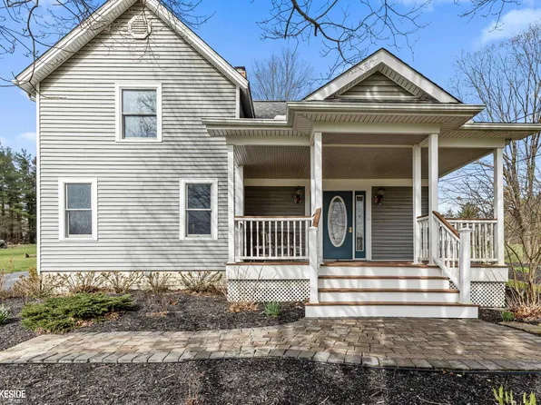 72121 Campground Rd, Romeo, MI 48065