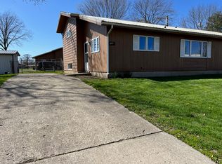 1717 Pheasant Ridge Dr, Rantoul, IL 61866