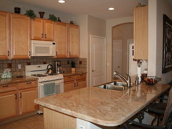 3rd image of 3161 E Gleneagle Dr