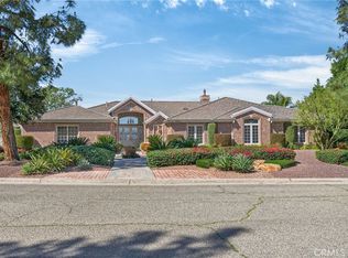 6872 Chartwell Dr, Riverside, CA 92506