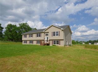 805 Winterton Rd, Bloomingburg, NY 12721