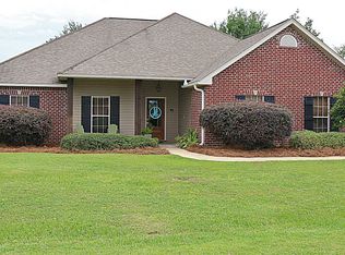 21 Lakeland Cir, Petal, MS 39465