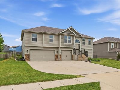 11208 N Manchester Ave, Kansas City, MO, 64157