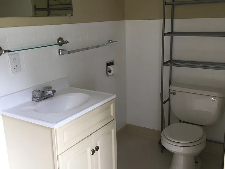 246 S Windsor St #2 — Photo 21