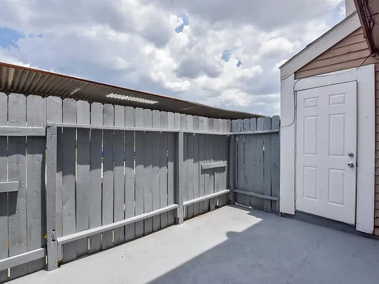 8405 Wilcrest Dr #2700 — Photo 2