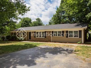 4806 Vickrey Chapel Rd N, Greensboro, NC 27407