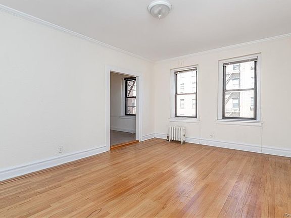 4th image of 27 N Central Ave APT 3A