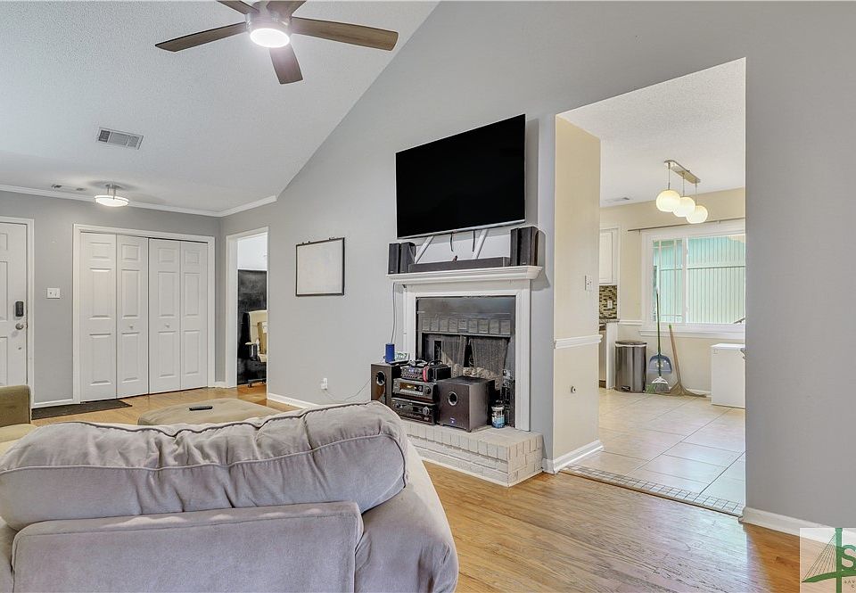 24 E Deerwood Rd, Savannah, GA 31410 MLS 294360 Zillow