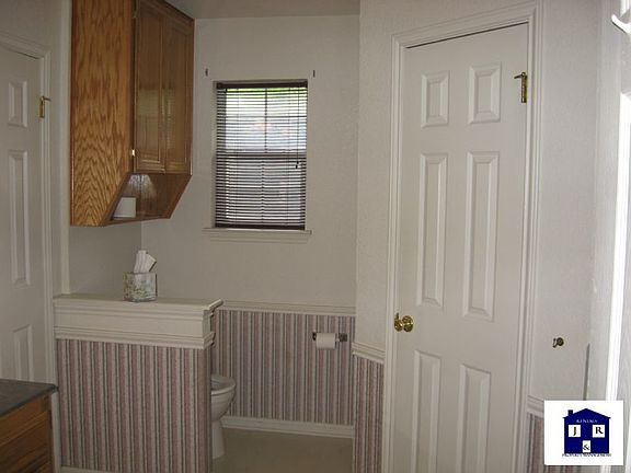 3rd image of 912 Northern Dancer Dr
