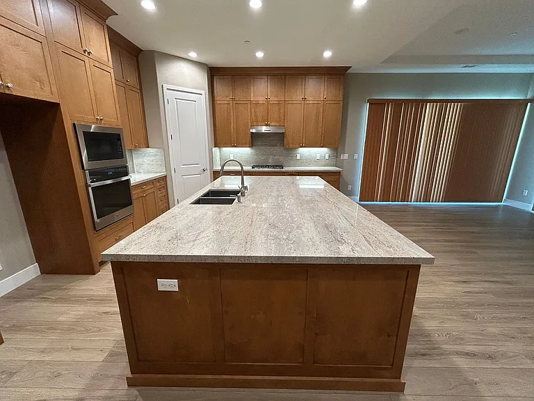 2130 Red Oak Dr — Photo 4