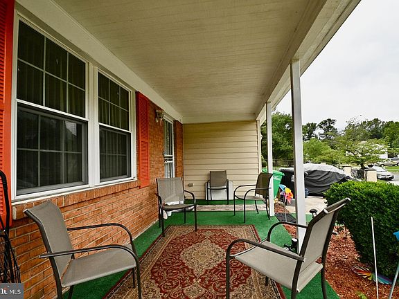 4th image of 9707 Canary Ct