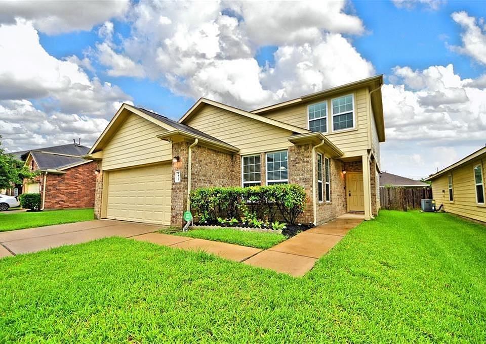 1st image of 5823 Plantation Forest Dr