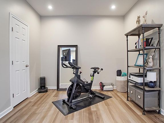 4th image of 5805 Parkview Ln