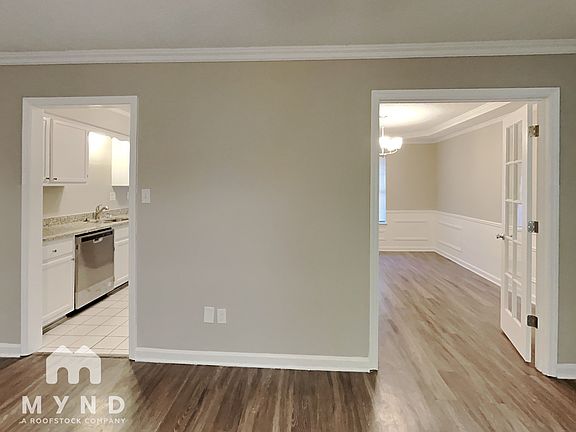 4th image of 7844 Meadow Trail Dr