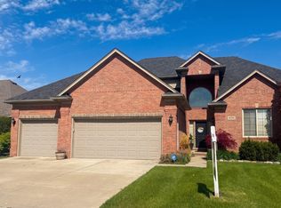 47376 Hidden Meadows Dr, Macomb, MI 48044