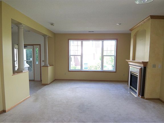 5th image of 8451 Forestview Ln N