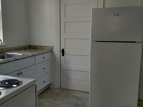 4th image of 411 N 21st Ave