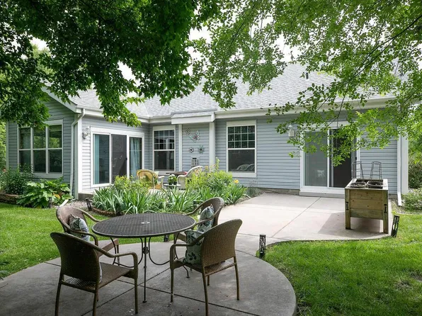 2220 Langston Ln NE, Saint Michael, MN 55376