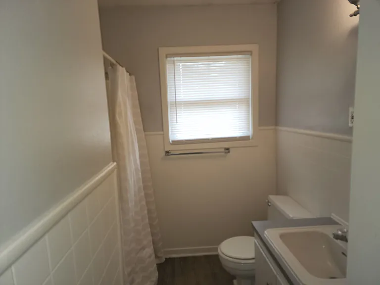 1617 Avenue D — Photo 9