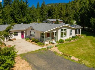 2864 Cavitt Creek Rd, Glide, OR 97443