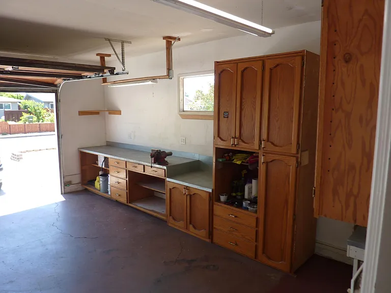 1441 Sierra Dr — Photo 16