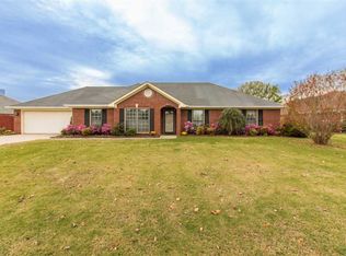 2373 Villaret Dr SW, Huntsville, AL 35803
