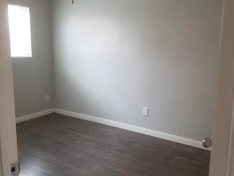 5634 Gaines St — Photo 9