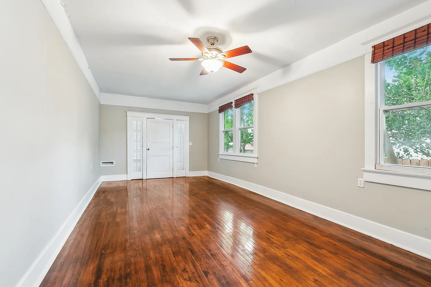 3206 Cadiz St — Photo 2