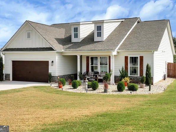 425 Crystal Way, Cornelia, GA 30531