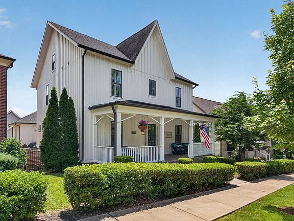 2nd image of 624 Lockwood Ln