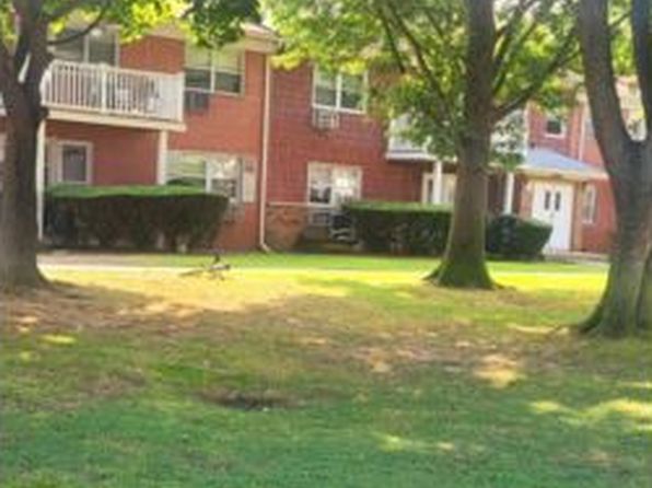 1-15 Hemlock Dr #19