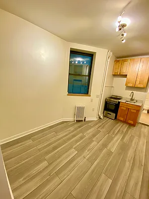 Rented by Oxford Property Group | media 8