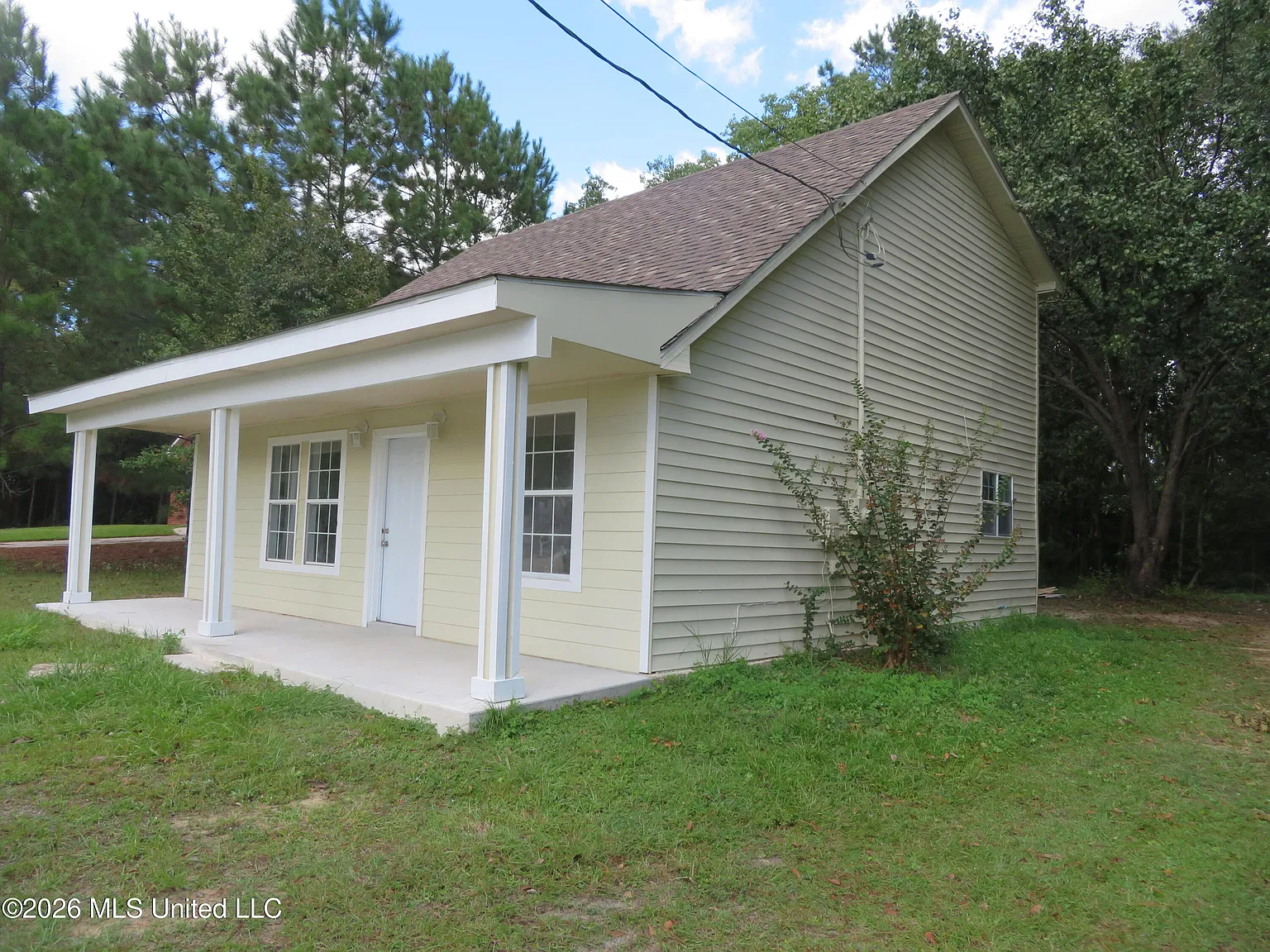 3 bed, 2.5 bath, 1412 sqft, $1,850 — Photo 1