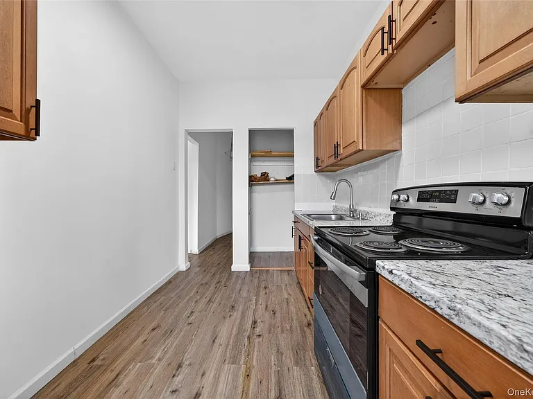 647 Manida St #2 — Photo 5