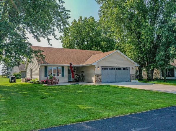 2270 Lake St E Unit 2, Osakis, MN 56360