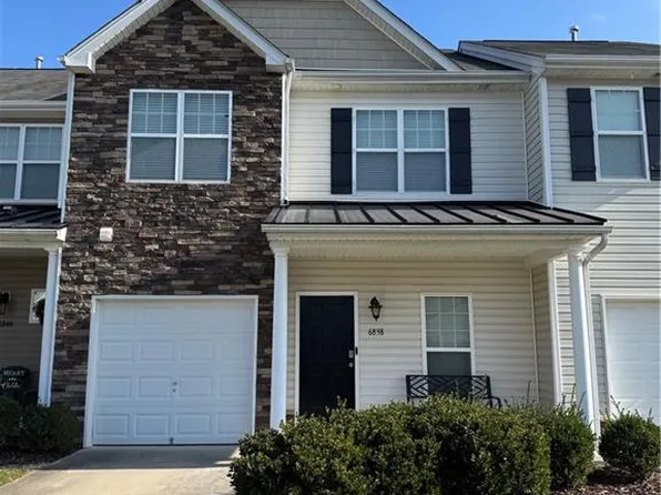 6838 Derby Run Dr, Whitsett, NC 27377
