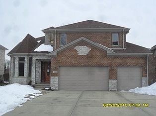 1st image of 453 E Montrose