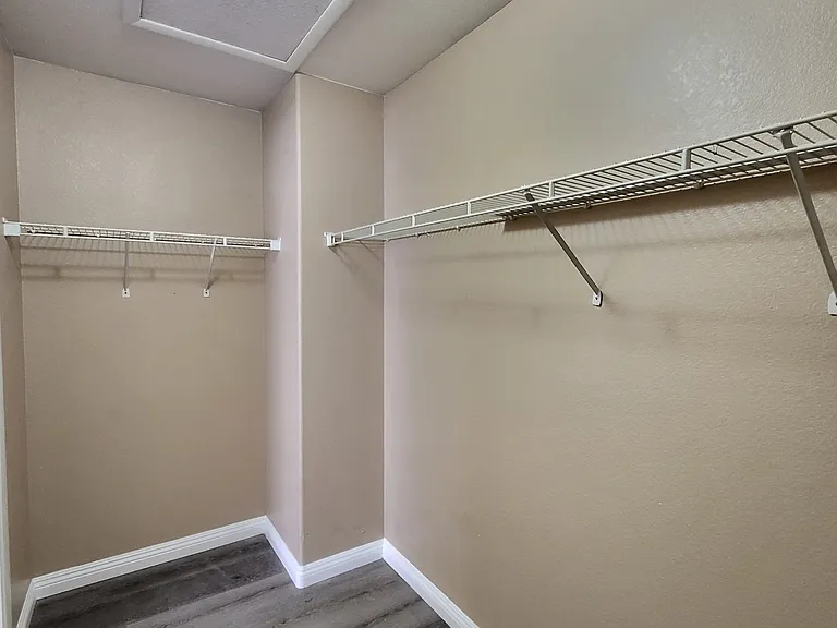 8312 Candlefish Ct — Photo 17