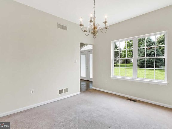 5th image of 111 Ponderosa Dr