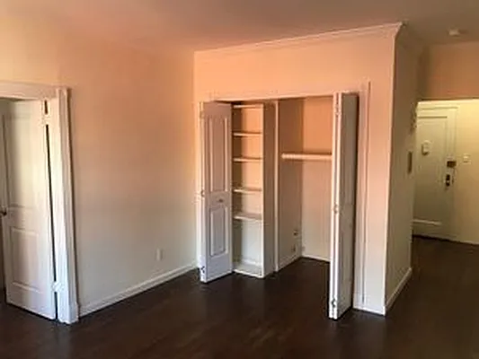 Rented by Blip LLC | media 26