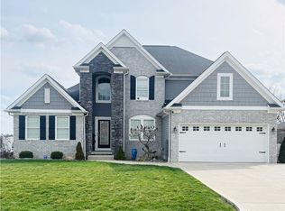 24 Morningside Dr, Wintersville, OH 43953
