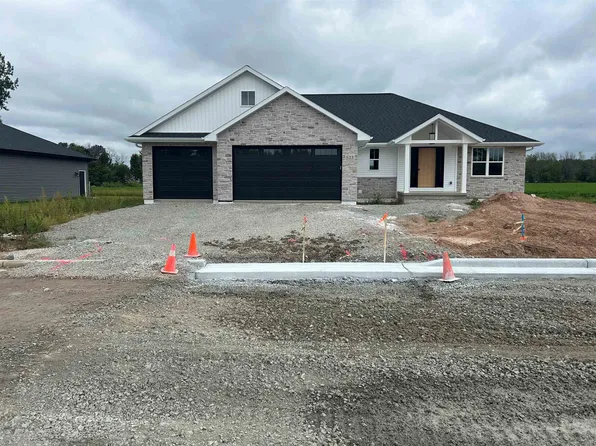 533 Behrendt Park Dr, Seymour, WI 54165