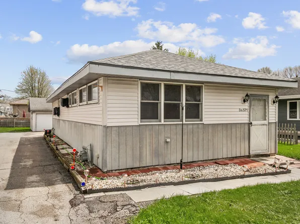 3S571 Tinker Ave, Warrenville, IL 60555