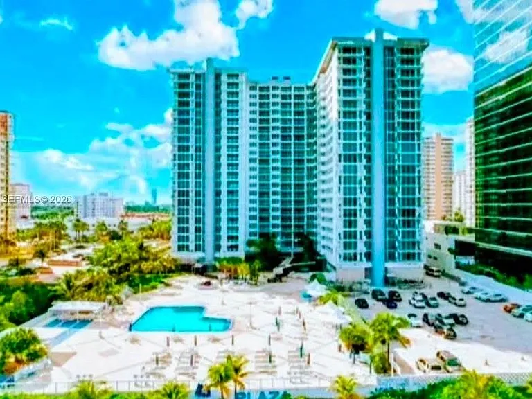 2030 S Ocean Dr #506 — Photo 2