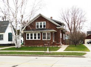 978 Dousman St, Green Bay, WI 54303