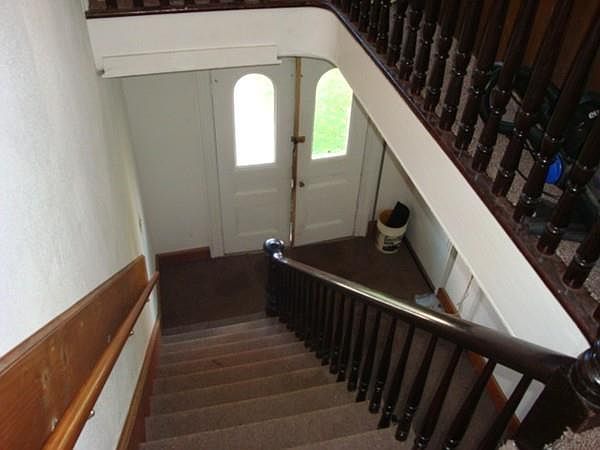 Building Photo 3