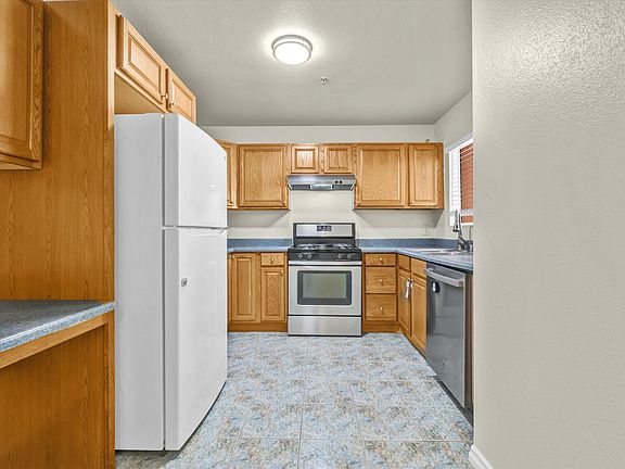 4th image of 16700 Yukon Ave APT 122