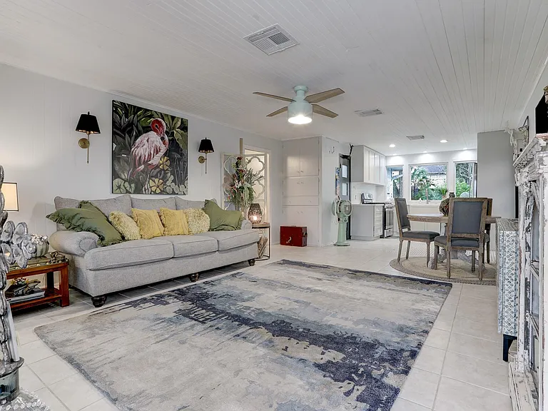 4449 Shady Lake Dr — Photo 5