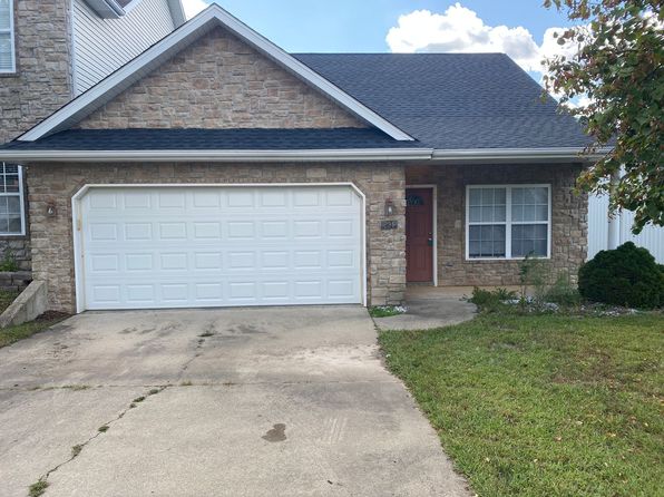 294 Carmel Valley Way, Saint Robert, MO 65584