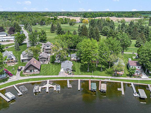 2nd image of 8224 Morrison Lake Gdns